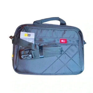 Case Logic 15-Inch Laptop and Tablet Briefcase Black New With Tags